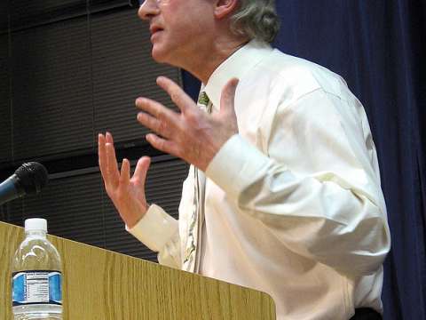 Speaking at Kepler's Books, Menlo Park, California, 29 October 2006