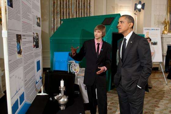 Taylor Wilson presenting nuclear security work to Barack Obama, February 7, 2012