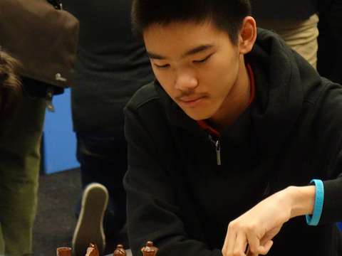Jeffery Xiong playing chess