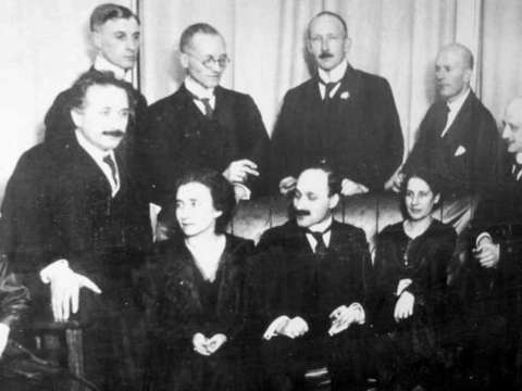 Physicists and chemists in Berlin in 1920. Front row, left to right: Hertha Sponer, Albert Einstein, Ingrid Franck, James Franck, Lise Meitner, Fritz Haber, and Otto Hahn.
