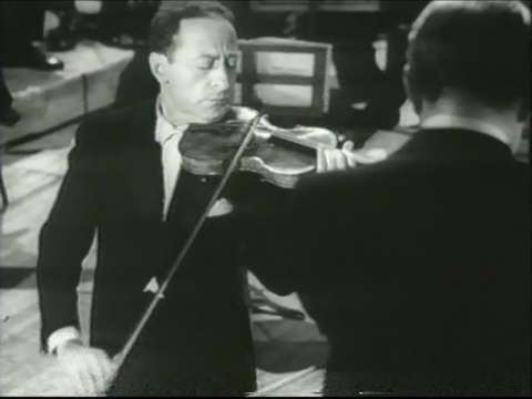 Heifetz at Carnegie Hall in 1947