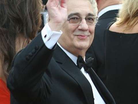 Domingo at the 81st Academy Awards in 2009