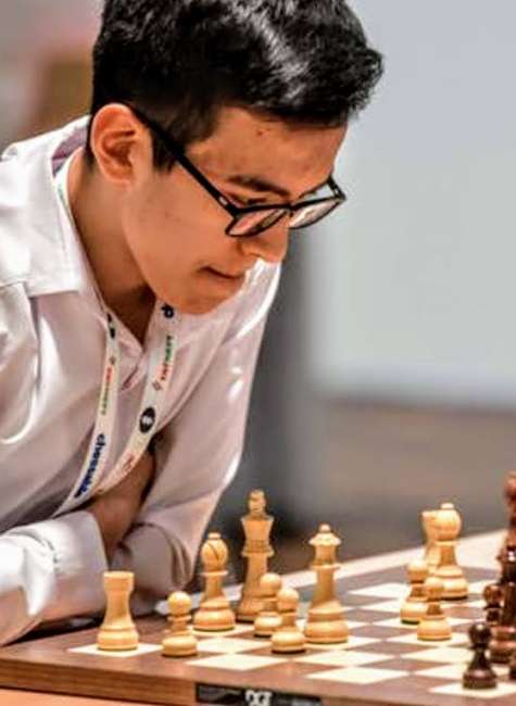 Nodirbek Abdusattorov: 17-year-old dethrones chess champion Carlsen