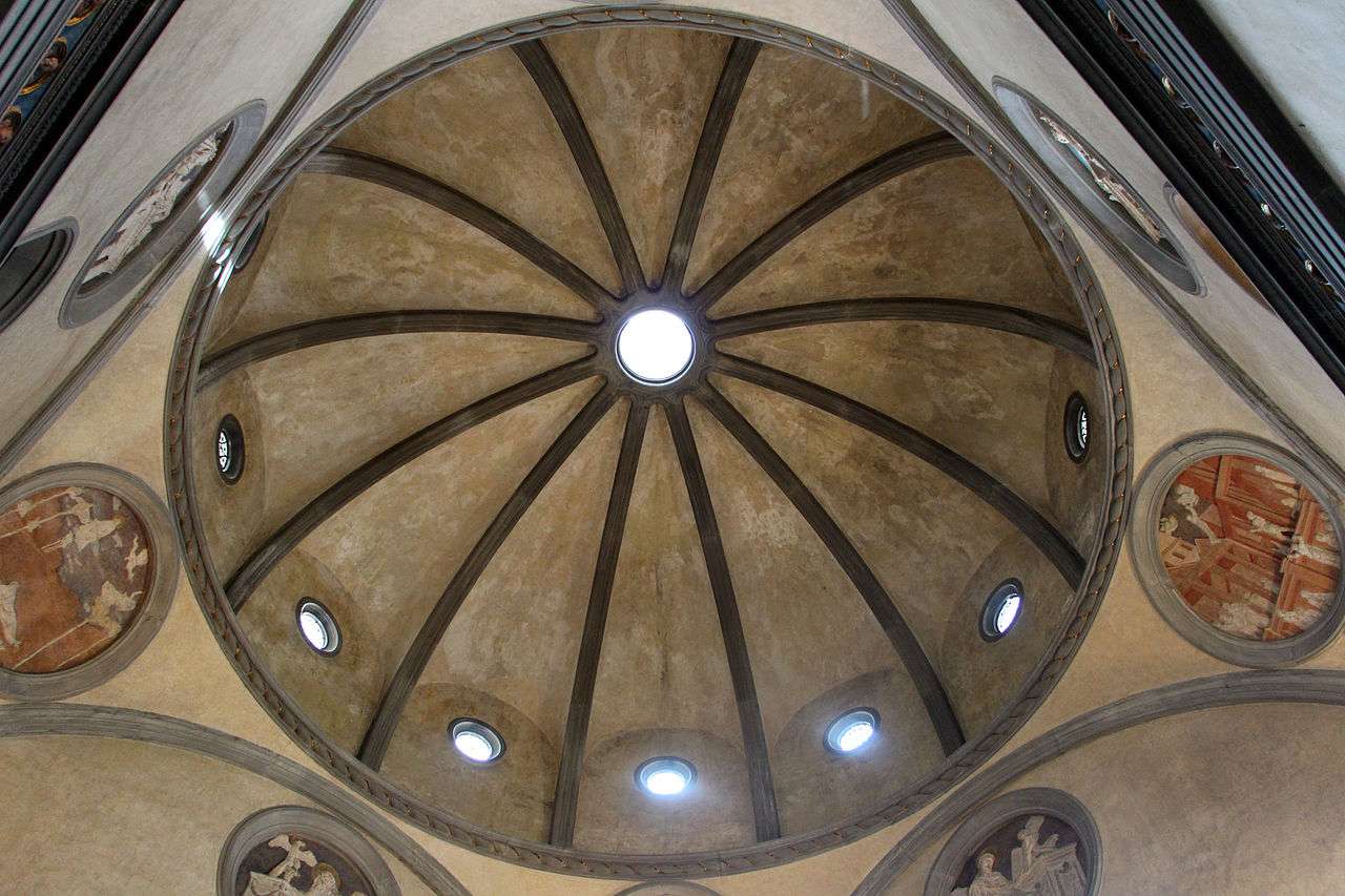 Vault of the Old Sacristy (Sagrestia vecchia), with the tomb of Giovanni di Bicci de' Medici