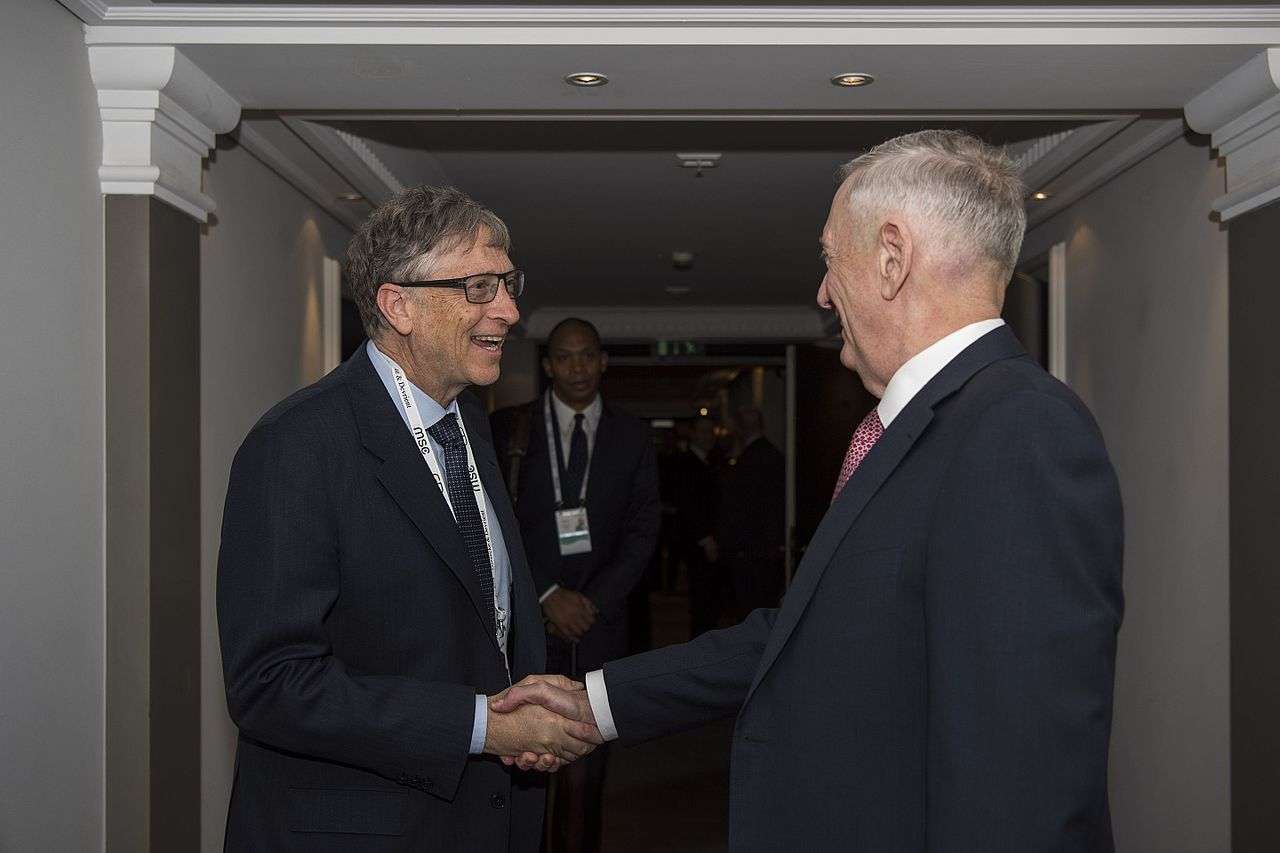 Gates meets with U.S. Secretary of Defense James Mattis, February 2017