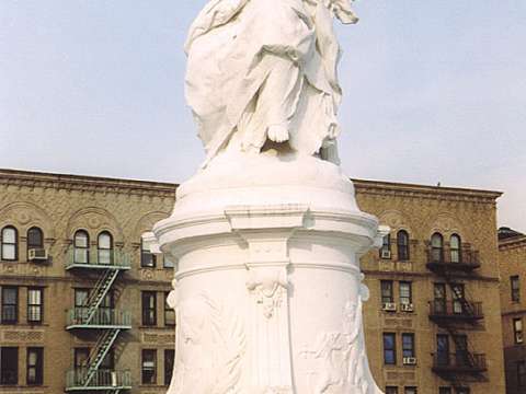 Statue of Lorelei; the Lorelei Fountain – Heine Memorial – is located in the Bronx, New York City