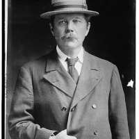 Sir Arthur Conan Doyle Photo