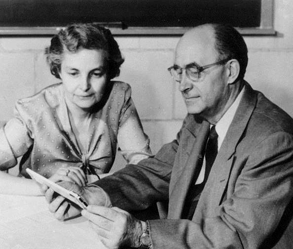 Laura and Enrico Fermi at the Institute for Nuclear Studies, Los Alamos, 1954