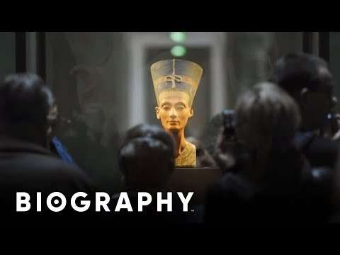 Nefertiti - Egyptian Queen & Great Royal Wife of Pharoah Akhenaten