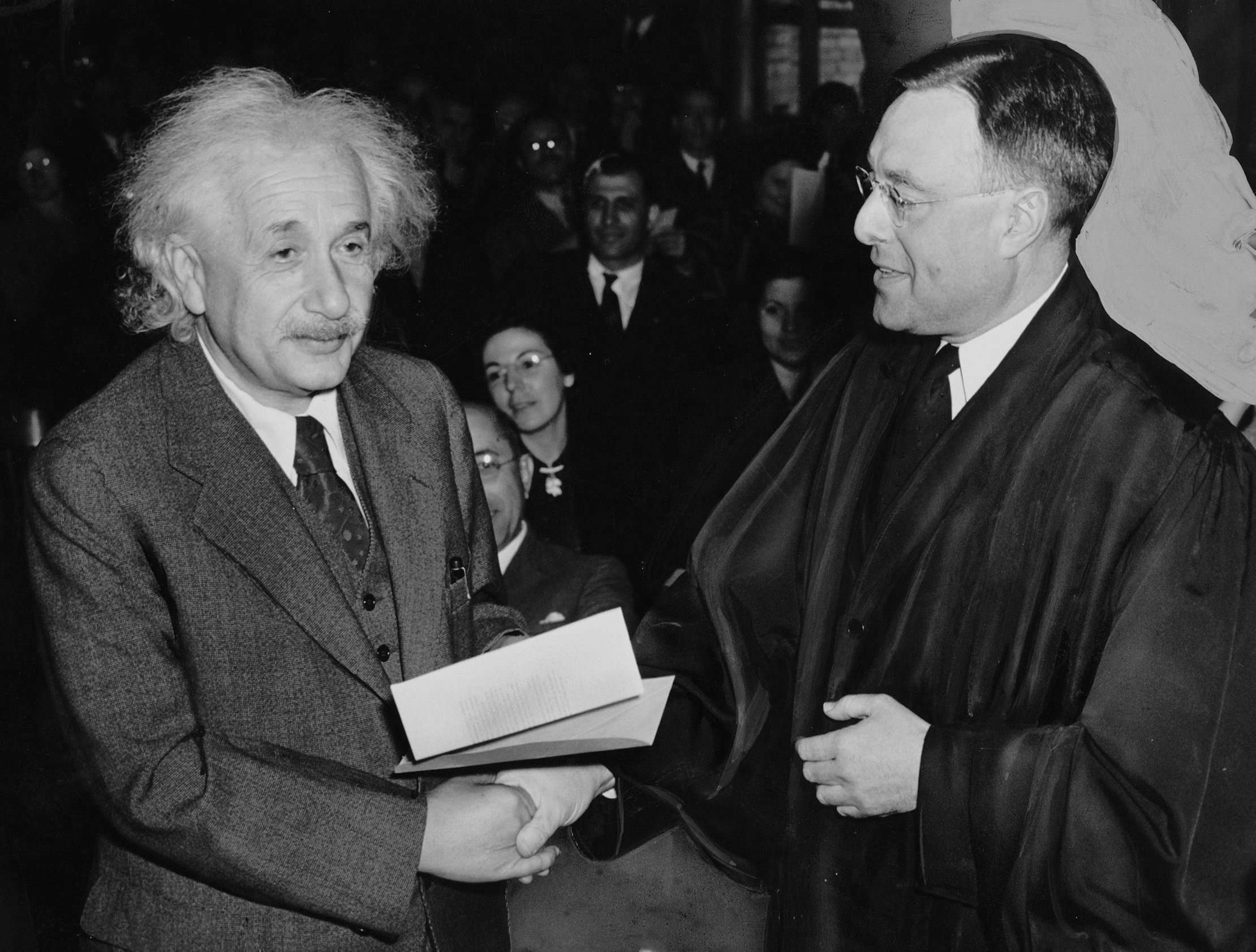  Einstein accepting US citizenship certificate from judge Phillip Forman.