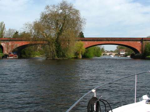 The Maidenhead Railway Bridge, at the time the largest span for a brick arch bridge