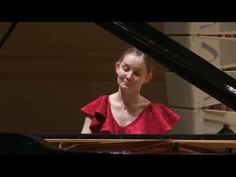 Alma Deutscher plays her Piano Concerto in E flat major