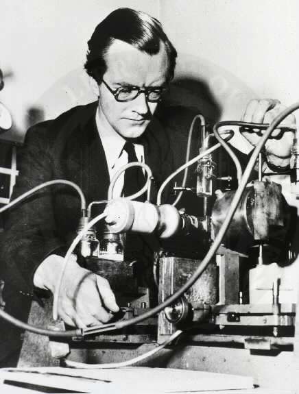 Maurice Wilkins with one of the cameras he developed specially for X-ray diffraction studies at King's College London