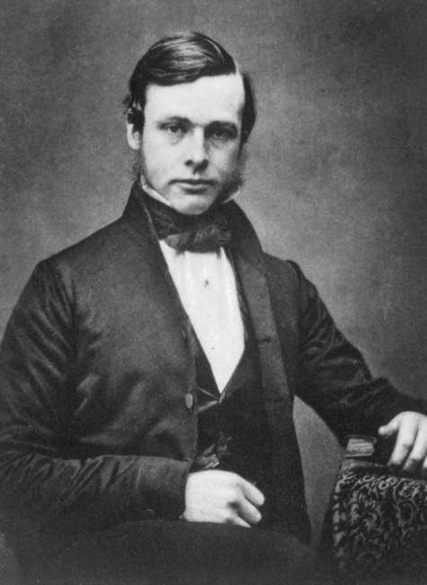 Joseph Lister and the performance of antiseptic surgery