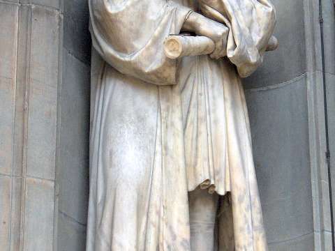 Statue outside the Uffizi, Florence