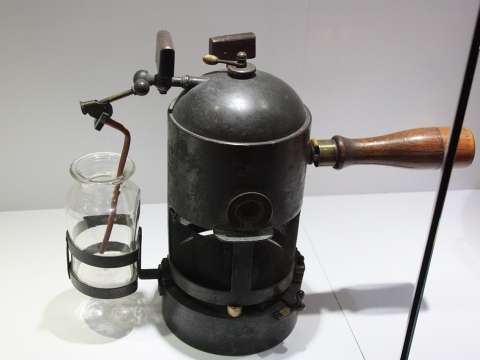 Lister's carbolic steam spray apparatus, Hunterian Museum, Glasgow