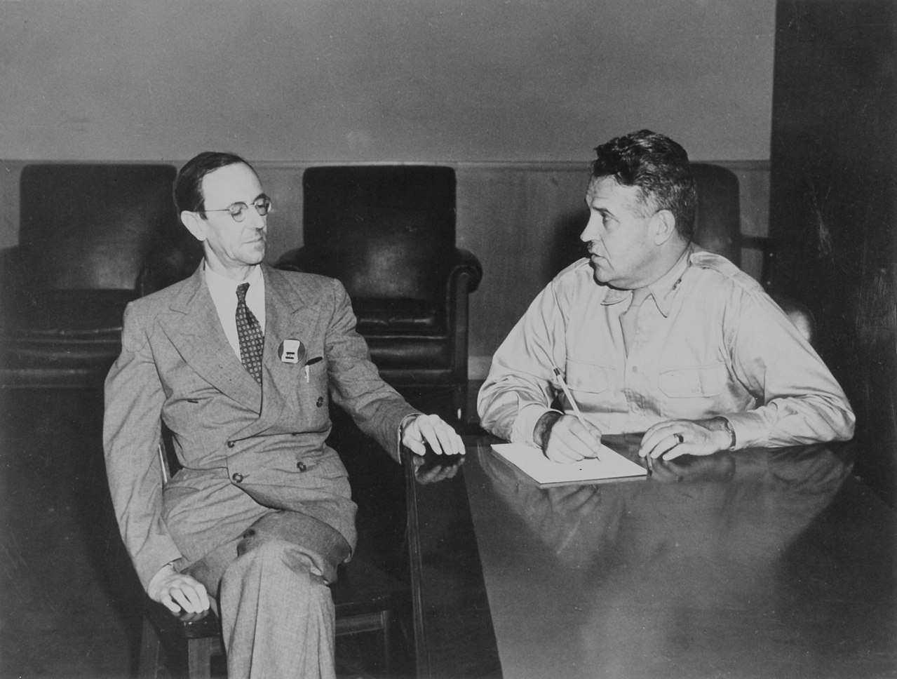 Chadwick (left) with Major General Leslie R. Groves, Jr., the director of the Manhattan Project