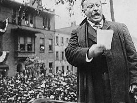 Roosevelt campaigning for president, 1912