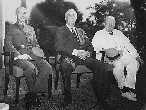 Chiang Kai-shek, Roosevelt, and Winston Churchill at the Cairo Conference