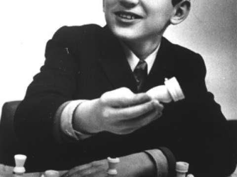 Kasparov at age 11, Vilnius, 1974