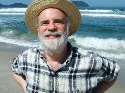 Saul Kripke (philosopher) on juquehy beach
