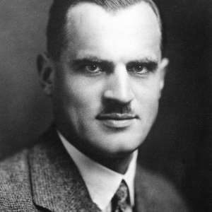 7+ Facts About Arthur Compton and His Famous Effect
