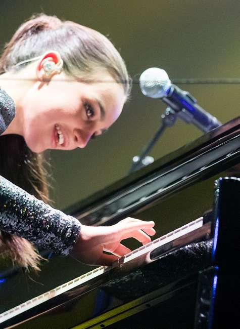 Piano prodigy Emily Bear to hit Israel for benefit concerts