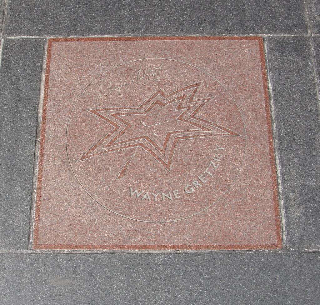 Gretzky's star on Canada's Walk of Fame. He received the honour in 2002.
