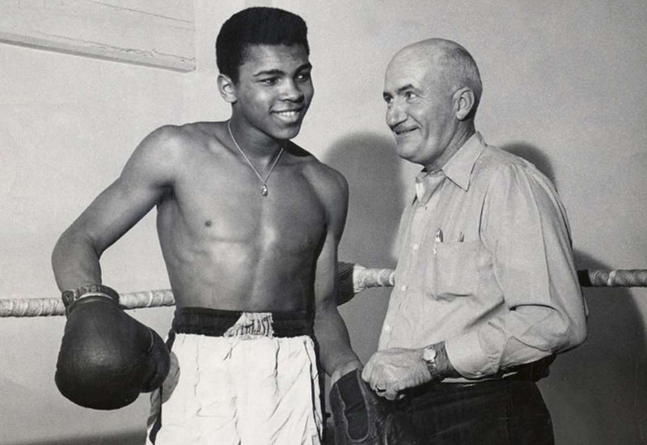  Cassius Clay and his trainer Joe E. Martin (1960)