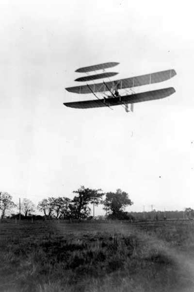 Wright Flyer III piloted by Orville over Huffman Prairie, October 4, 1905. Flight #46, covering 20+3⁄4 miles in 33 minutes 17 seconds; the last photographed flight of the year