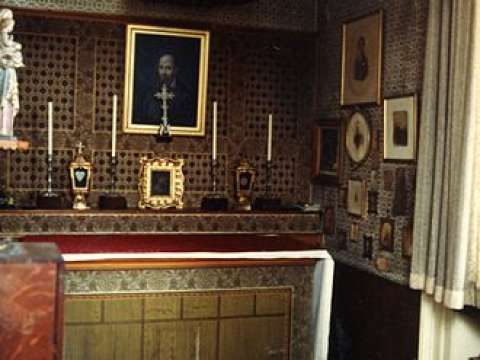 Newman's private chapel in his room