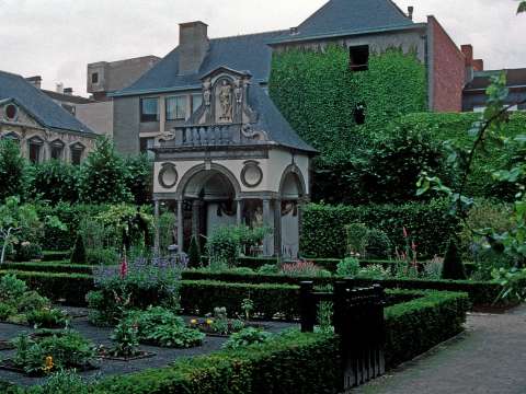 The garden of the Rubenshuis in Antwerp designed by Rubens