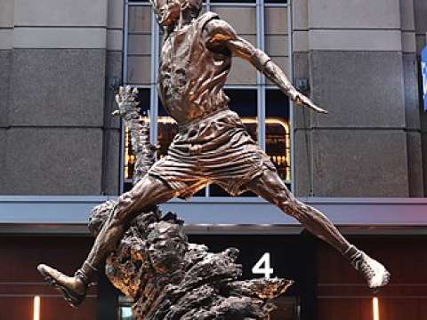 Statue of Michael Jordan inside the United Center