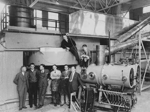The 60-inch (1.52 m) cyclotron soon after completion in 1939.