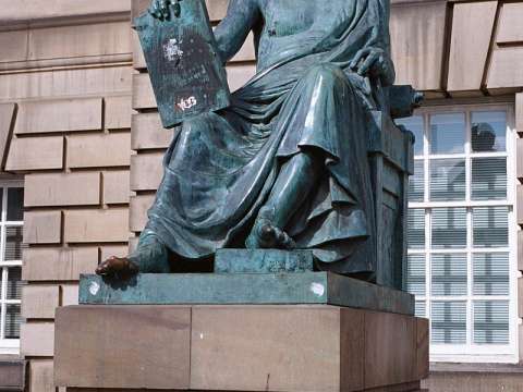 Statue on Edinburgh's Royal Mile