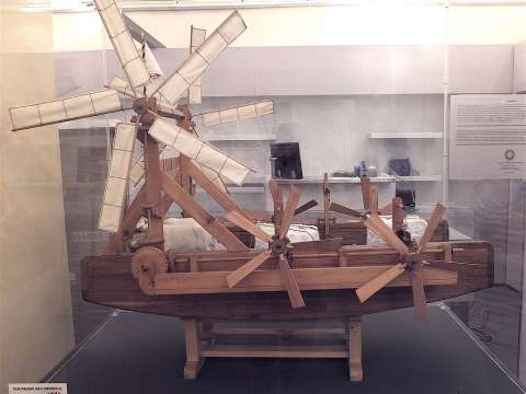 Model of the boat built by Brunelleschi in 1427 to transport marble