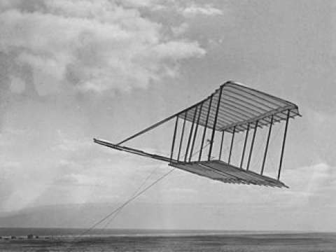 The 1900 glider. No photo was taken with a pilot aboard.