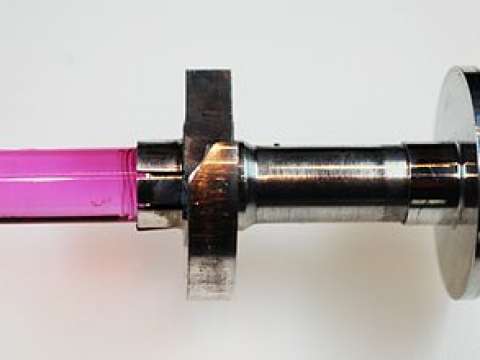 One of Maiman's original synthetic ruby lasers, dimension 9x18mm