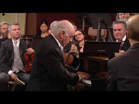 Daniel Barenboim conducts Mozart and Beethoven