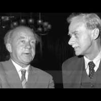 PAUL DIRAC (1959) Gravitational Waves - Lindau Nobel Lectures