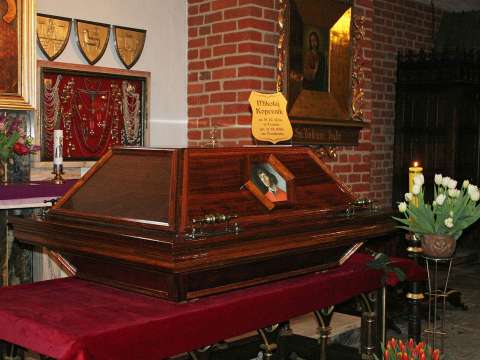 Casket with Copernicus' remains on exhibition in Olsztyn