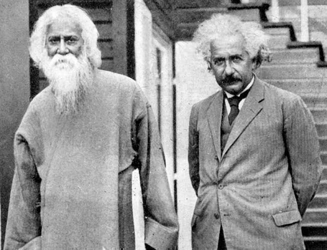 Einstein (right) with writer, musician and Nobel laureate Rabindranath Tagore, 1930.